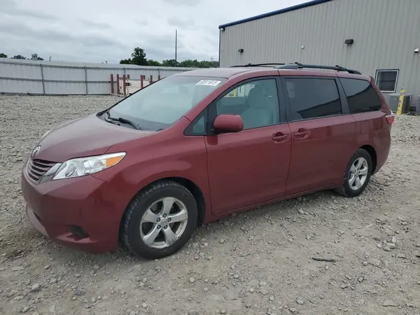 5TDKK3DCXGS757469 2016 TOYOTA SIENNA - Image 1
