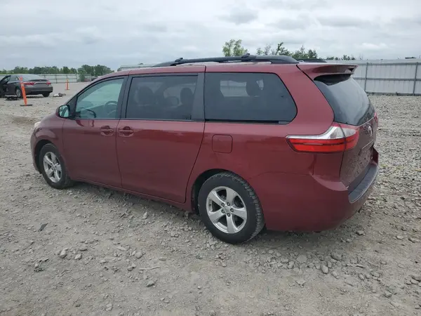 5TDKK3DCXGS757469 2016 TOYOTA SIENNA - Image 2