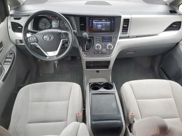 5TDKK3DCXGS757469 2016 TOYOTA SIENNA - Image 8