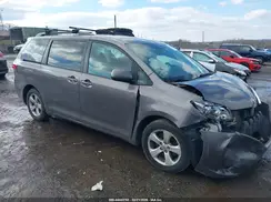 5TDKK3DCXGS757939 2016 TOYOTA SIENNA