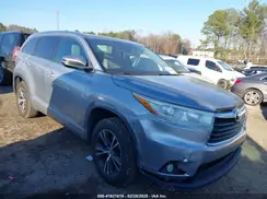 5TDKKRFH0GS121476 2016 TOYOTA HIGHLANDER