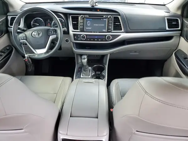 5TDKKRFH0GS133837 2016 TOYOTA HIGHLANDER - Image 8