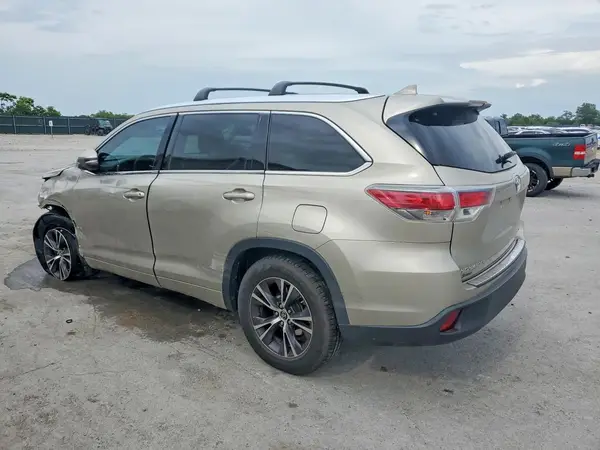 5TDKKRFH0GS143350 2016 TOYOTA HIGHLANDER - Image 2