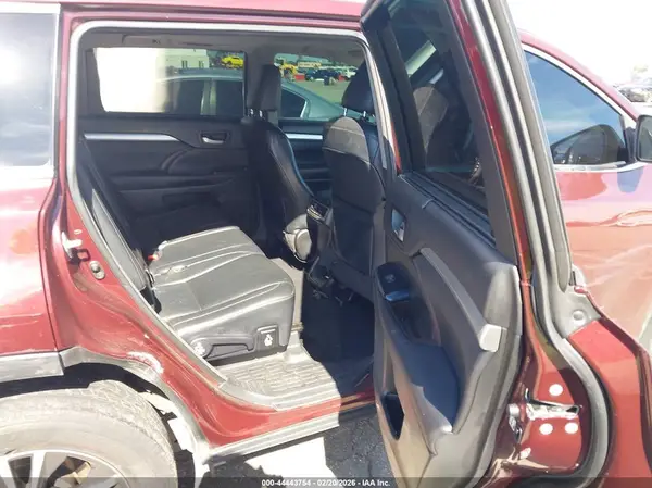 5TDKKRFH0GS143896 2016 TOYOTA HIGHLANDER - Image 8