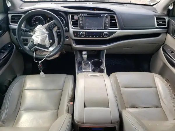 5TDKKRFH0GS144725 2016 TOYOTA HIGHLANDER - Image 8