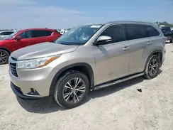 5TDKKRFH0GS149634 2016 TOYOTA HIGHLANDER