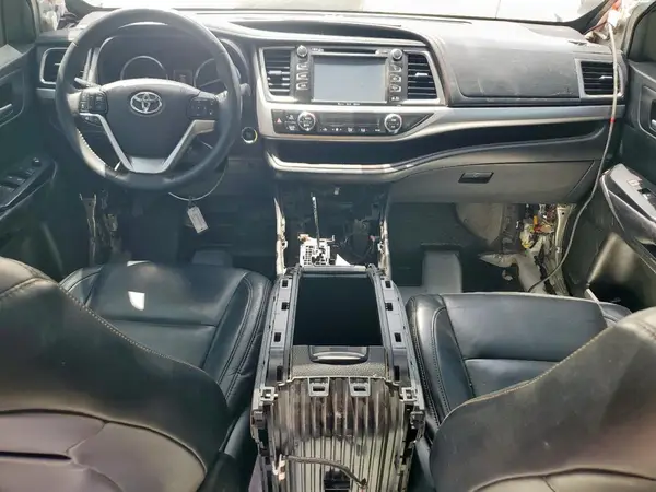 5TDKKRFH0GS149634 2016 TOYOTA HIGHLANDER - Image 8