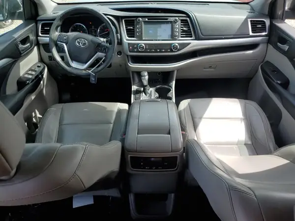 5TDKKRFH0GS158222 2016 TOYOTA HIGHLANDER - Image 8
