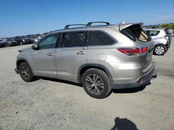 5TDKKRFH0GS160505 2016 TOYOTA HIGHLANDER - Image 2