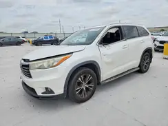 5TDKKRFH0GS163713 2016 TOYOTA HIGHLANDER