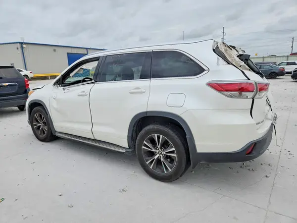 5TDKKRFH0GS163713 2016 TOYOTA HIGHLANDER - Image 2
