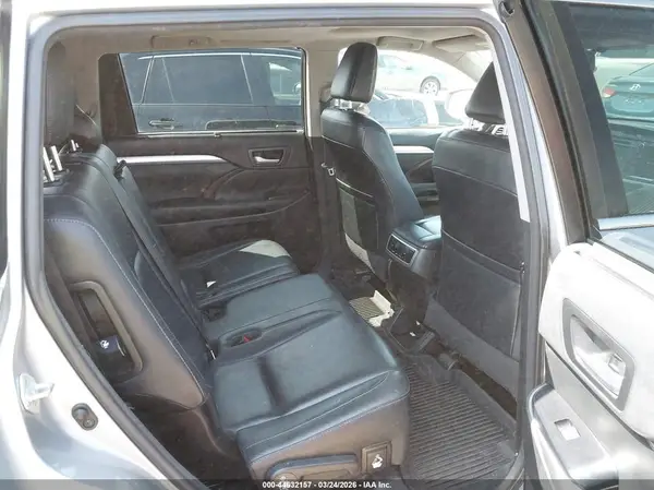 5TDKKRFH0GS176140 2016 TOYOTA HIGHLANDER - Image 8