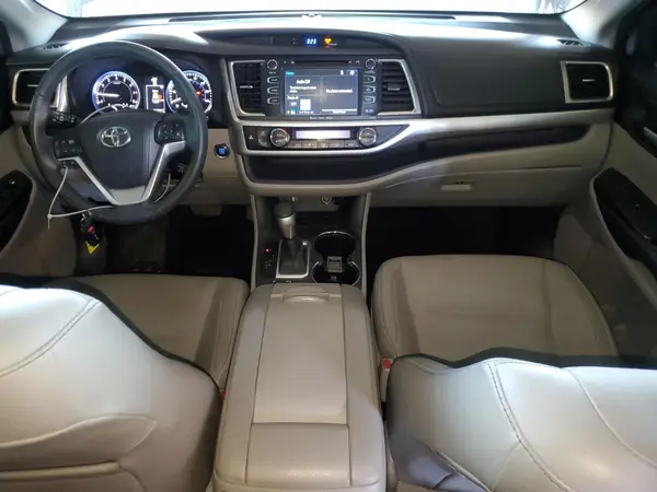 5TDKKRFH0GS176932 2016 TOYOTA HIGHLANDER - Image 8