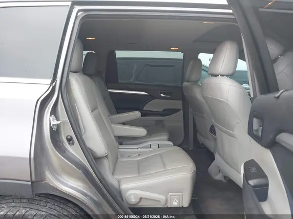 5TDKKRFH0GS178082 2016 TOYOTA HIGHLANDER - Image 8