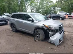 5TDKKRFH0GS179443 2016 TOYOTA HIGHLANDER