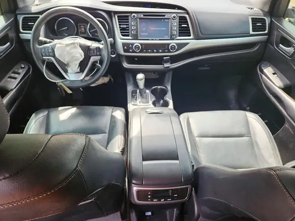 5TDKKRFH0GS500705 2016 TOYOTA HIGHLANDER - Image 8