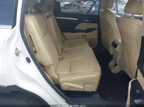 5TDKKRFH1GS120384 2016 TOYOTA HIGHLANDER - Image 8