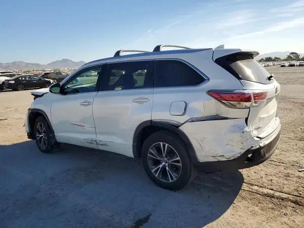 5TDKKRFH1GS137203 2016 TOYOTA HIGHLANDER - Image 2