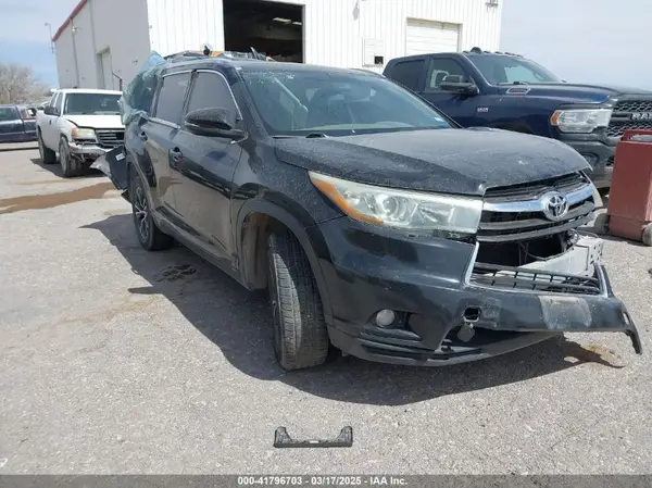 5TDKKRFH1GS139842 2016 TOYOTA HIGHLANDER - Image 1