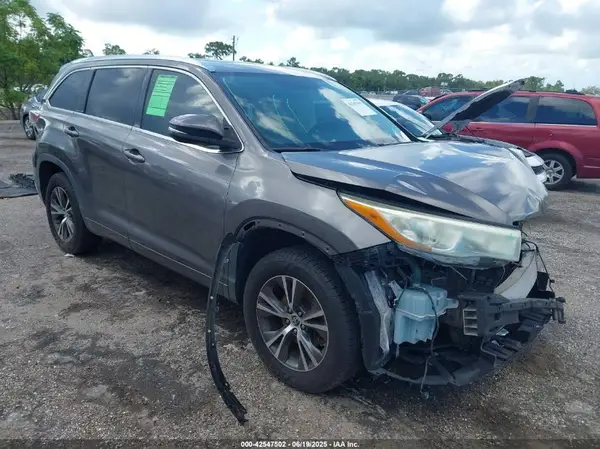 5TDKKRFH1GS146483 2016 TOYOTA HIGHLANDER - Image 1