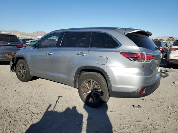 5TDKKRFH1GS146807 2016 TOYOTA HIGHLANDER - Image 2