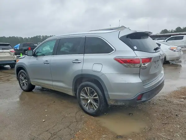 5TDKKRFH1GS147407 2016 TOYOTA HIGHLANDER - Image 2