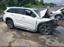 5TDKKRFH1GS151280 2016 TOYOTA HIGHLANDER