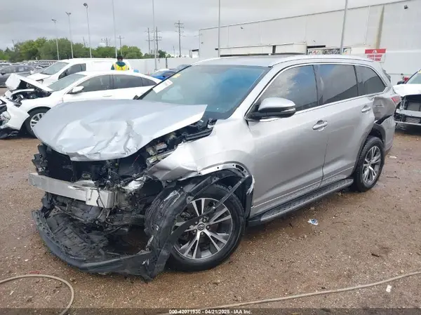 5TDKKRFH1GS152719 2016 TOYOTA HIGHLANDER - Image 2