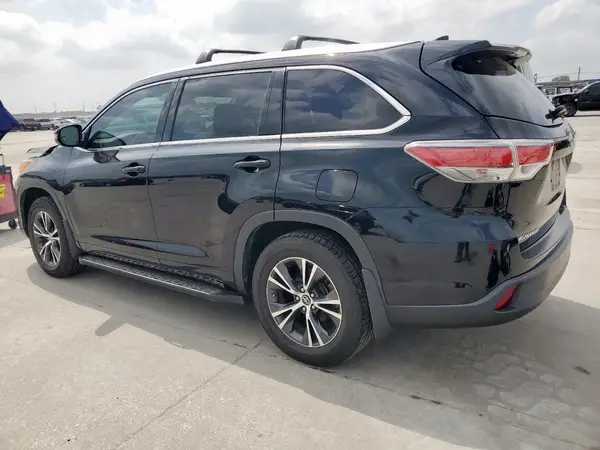 5TDKKRFH1GS152901 2016 TOYOTA HIGHLANDER - Image 2