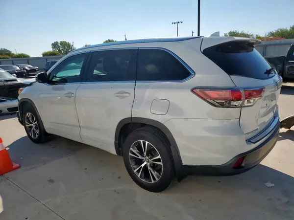 5TDKKRFH1GS154311 2016 TOYOTA HIGHLANDER - Image 2