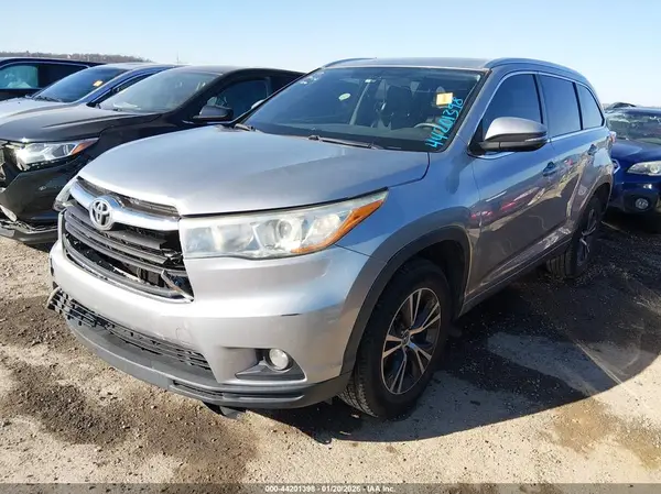 5TDKKRFH1GS154762 2016 TOYOTA HIGHLANDER - Image 2