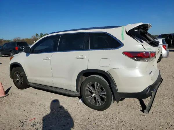 5TDKKRFH1GS164661 2016 TOYOTA HIGHLANDER - Image 2