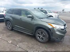 5TDKKRFH1GS165101 2016 TOYOTA HIGHLANDER