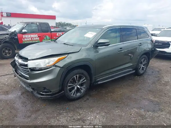 5TDKKRFH1GS165101 2016 TOYOTA HIGHLANDER - Image 2