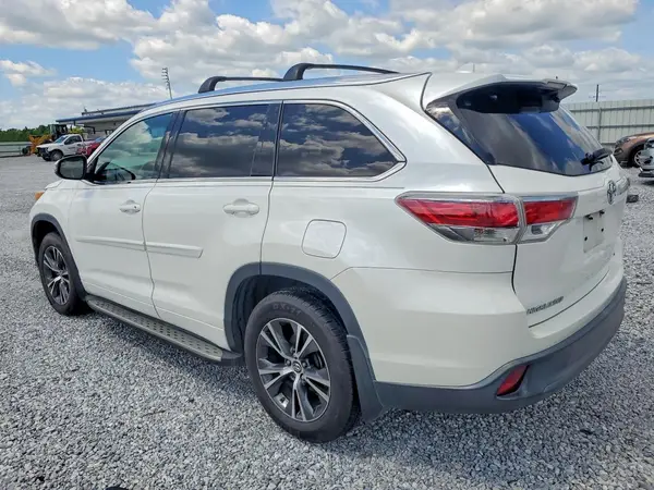 5TDKKRFH1GS166877 2016 TOYOTA HIGHLANDER - Image 2