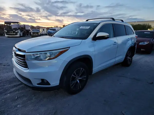 5TDKKRFH1GS171562 2016 TOYOTA HIGHLANDER - Image 1