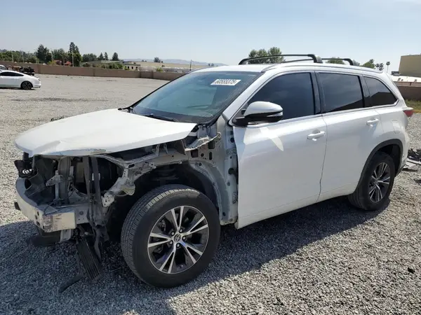 5TDKKRFH1GS174641 2016 TOYOTA HIGHLANDER - Image 1