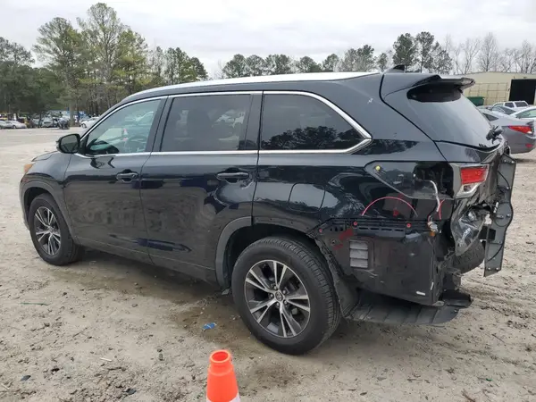 5TDKKRFH1GS500762 2016 TOYOTA HIGHLANDER - Image 2