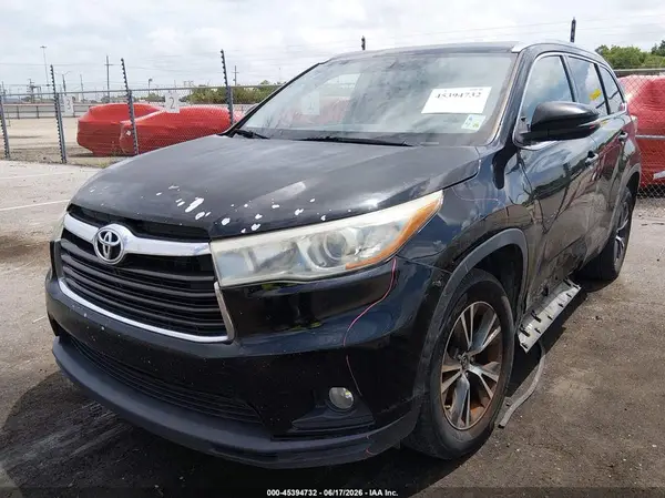 5TDKKRFH1GS503368 2016 TOYOTA HIGHLANDER - Image 2
