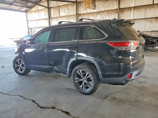 5TDKKRFH1GS505119 2016 TOYOTA HIGHLANDER - Image 2