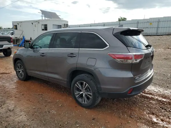 5TDKKRFH1GS505296 2016 TOYOTA HIGHLANDER - Image 2