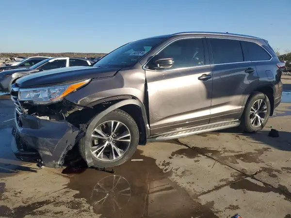 5TDKKRFH1GS507047 2016 TOYOTA HIGHLANDER - Image 1