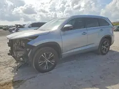 5TDKKRFH2GS121625 2016 TOYOTA HIGHLANDER