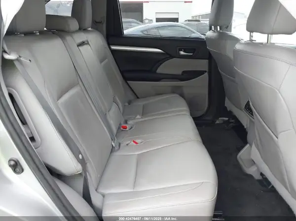 5TDKKRFH2GS127828 2016 TOYOTA HIGHLANDER - Image 8