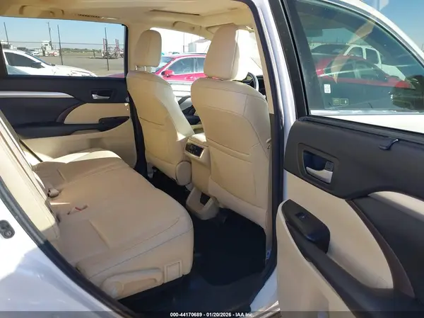 5TDKKRFH2GS141857 2016 TOYOTA HIGHLANDER - Image 8