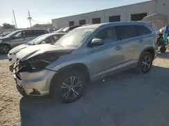5TDKKRFH2GS142748 2016 TOYOTA HIGHLANDER