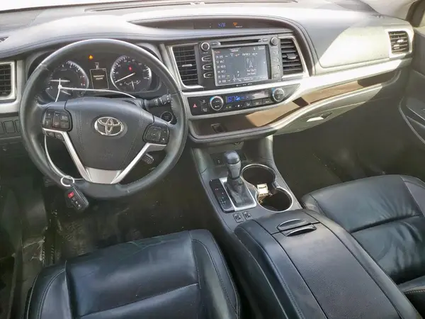 5TDKKRFH2GS154754 2016 TOYOTA HIGHLANDER - Image 8