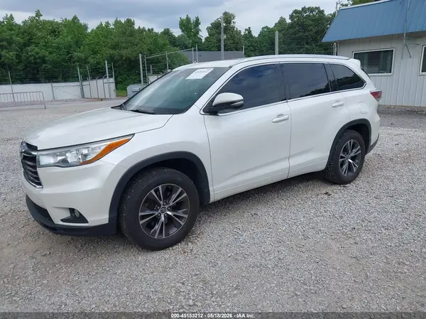 5TDKKRFH2GS155435 2016 TOYOTA HIGHLANDER - Image 2