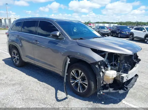 5TDKKRFH2GS155841 2016 TOYOTA HIGHLANDER - Image 1
