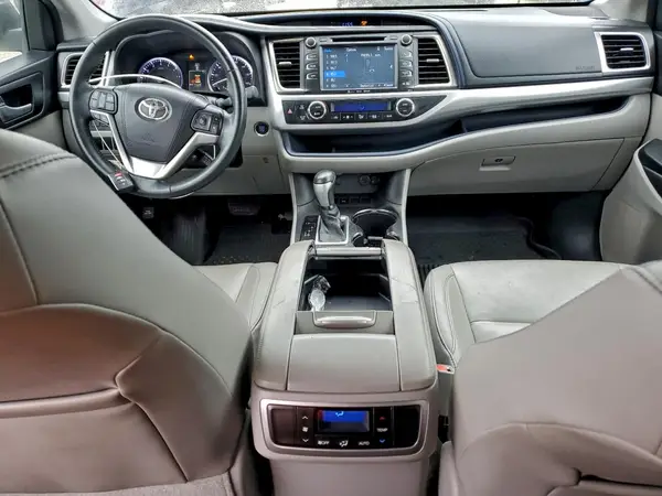 5TDKKRFH2GS160098 2016 TOYOTA HIGHLANDER - Image 8